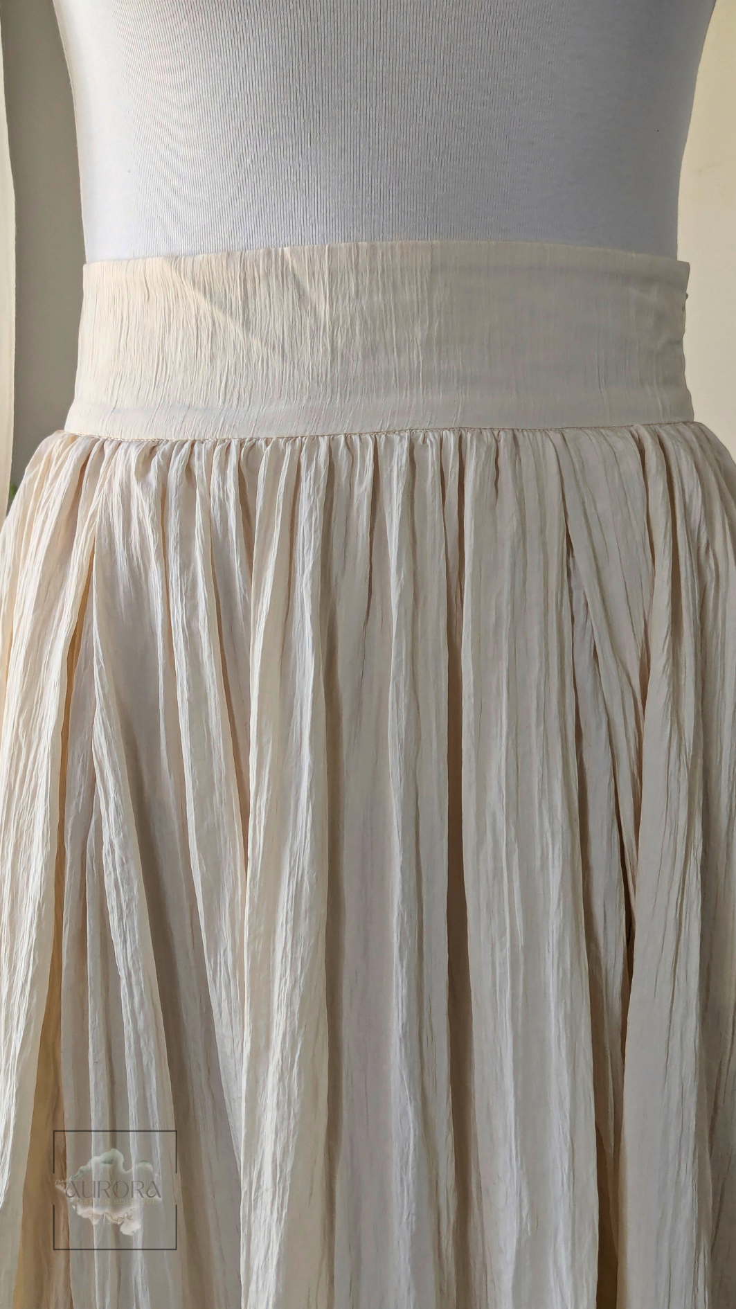 Textured Skirt with Side Zipper
